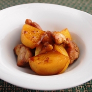 じゃがいもと鶏肉の煮ころがし じゃがいもと鶏肉の煮ころがし