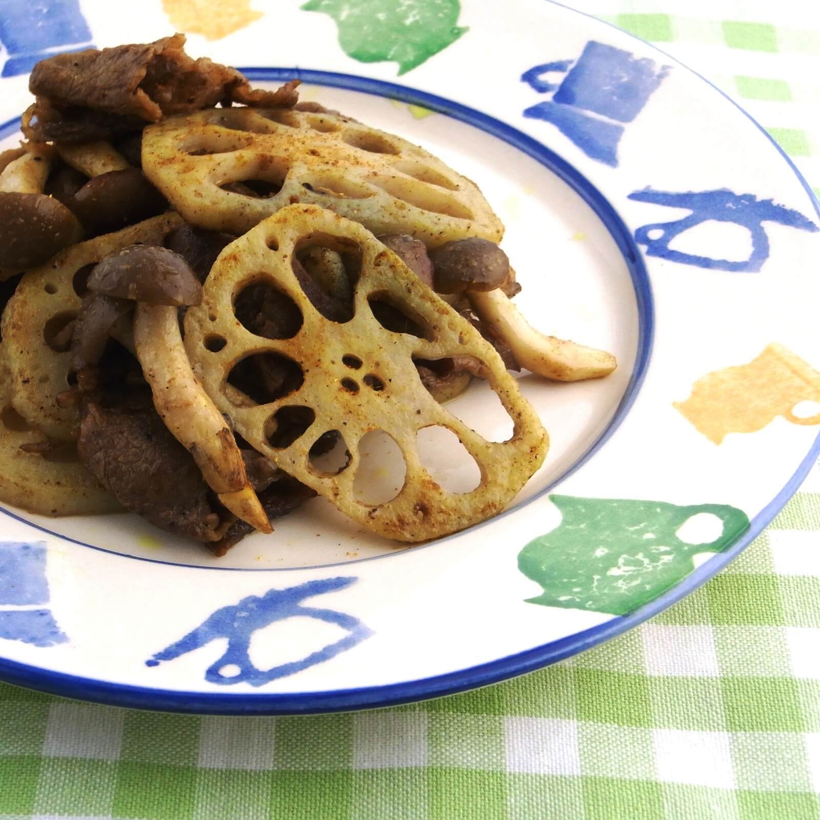 牛肉とれんこんのカレー炒め 時短レシピ イエコックの宅配カット野菜を使って 素早くおいしく Iecook