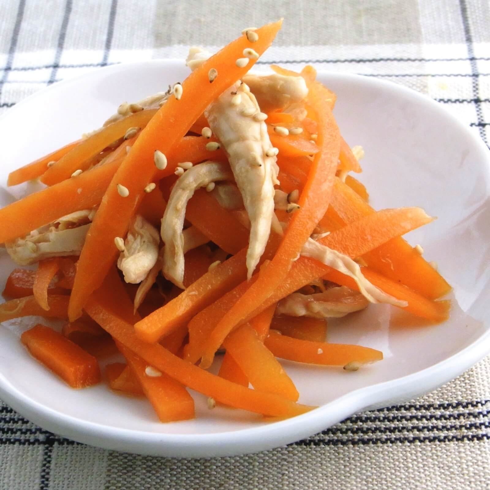 にんじんとささ身のごま和え｜時短レシピ｜イエコックの宅配カット野菜