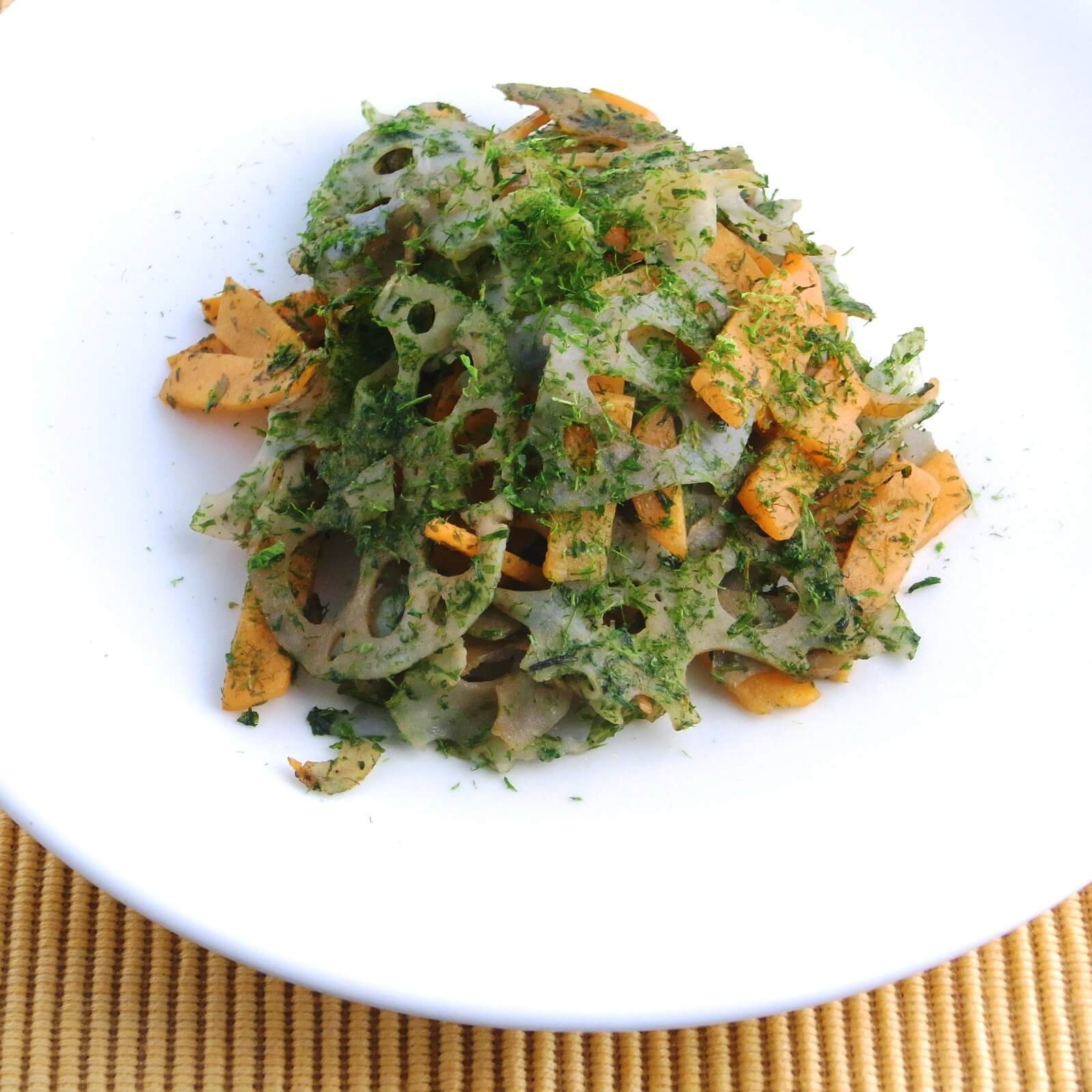 れんこんとにんじんの青のり炒め れんこんとにんじんの青のり炒め