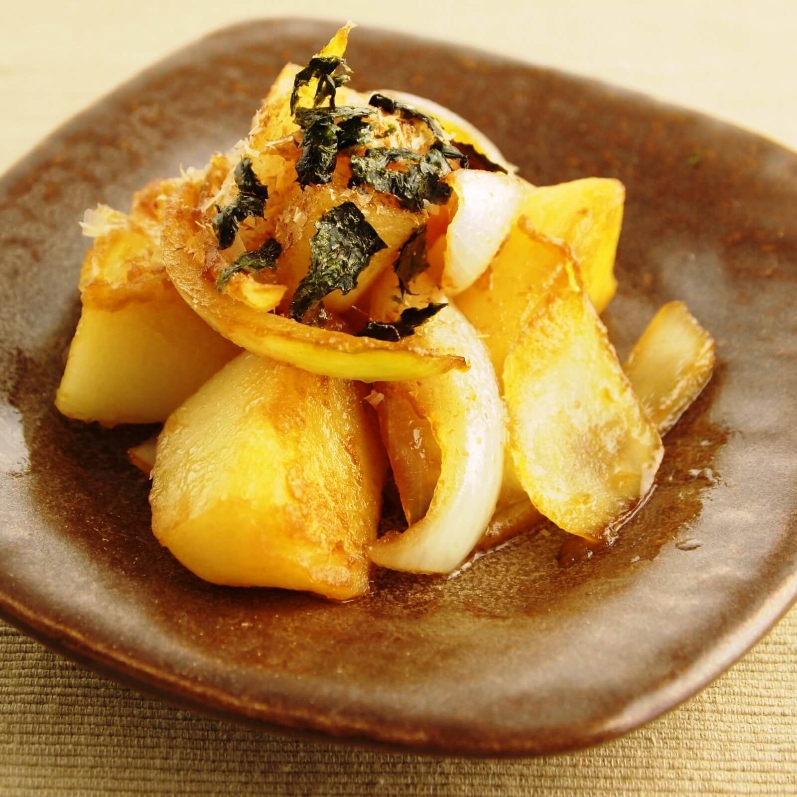 じゃがいもとたまねぎの蒸し炒め じゃがいもとたまねぎの蒸し炒め