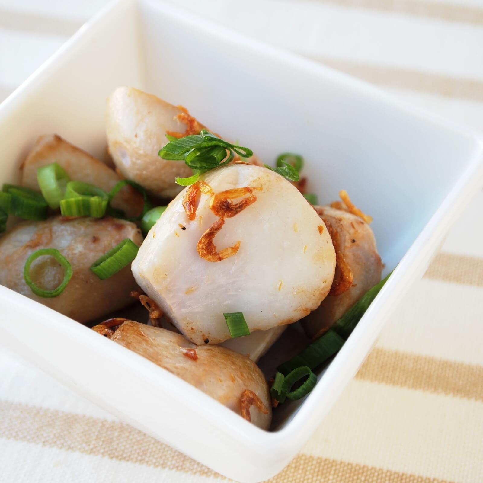 さといもとほしえびのバターしょうゆ炒め